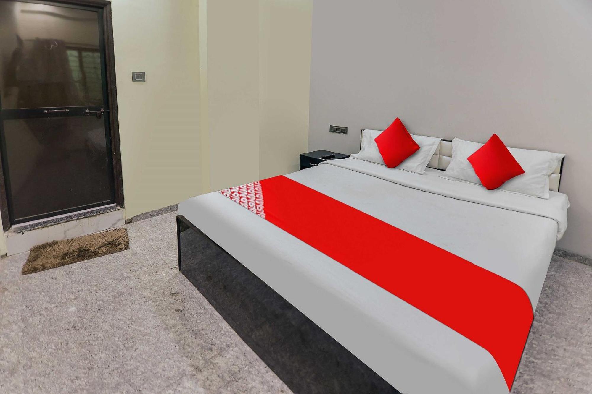 Oyo Hotel Blackgold Chandrapur Exterior foto